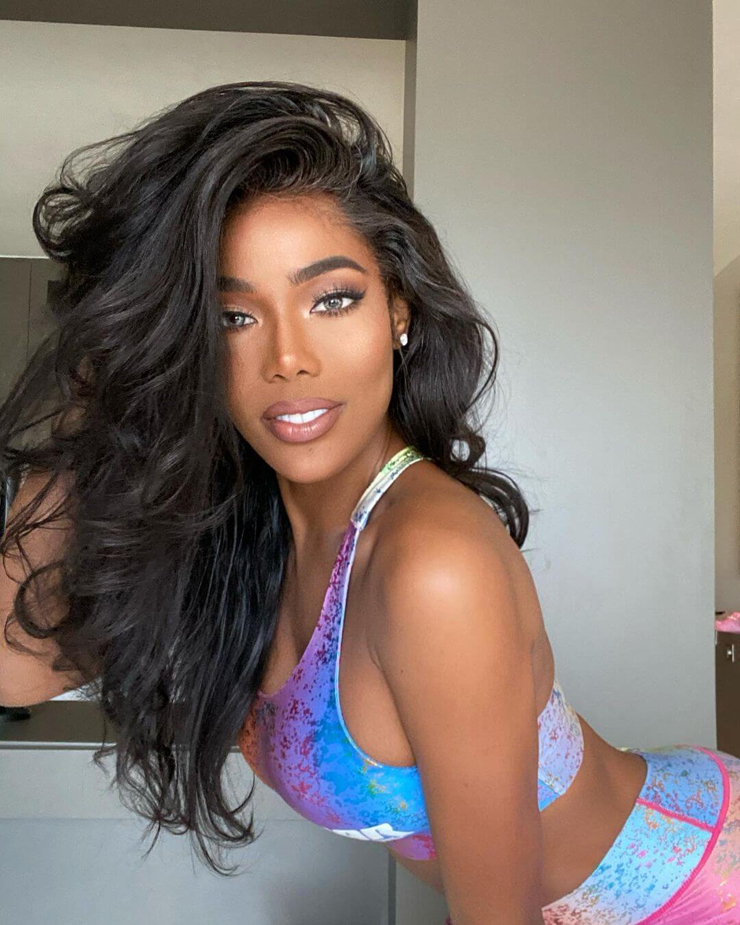 Zeiuss | Monifa Jansen